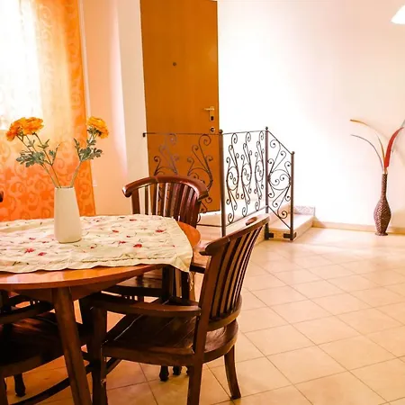 Hotel apartamentowy Marisal 2*