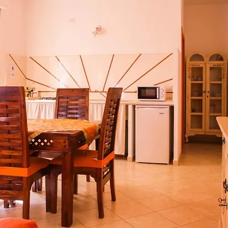 Hotel apartamentowy Marisal 2*